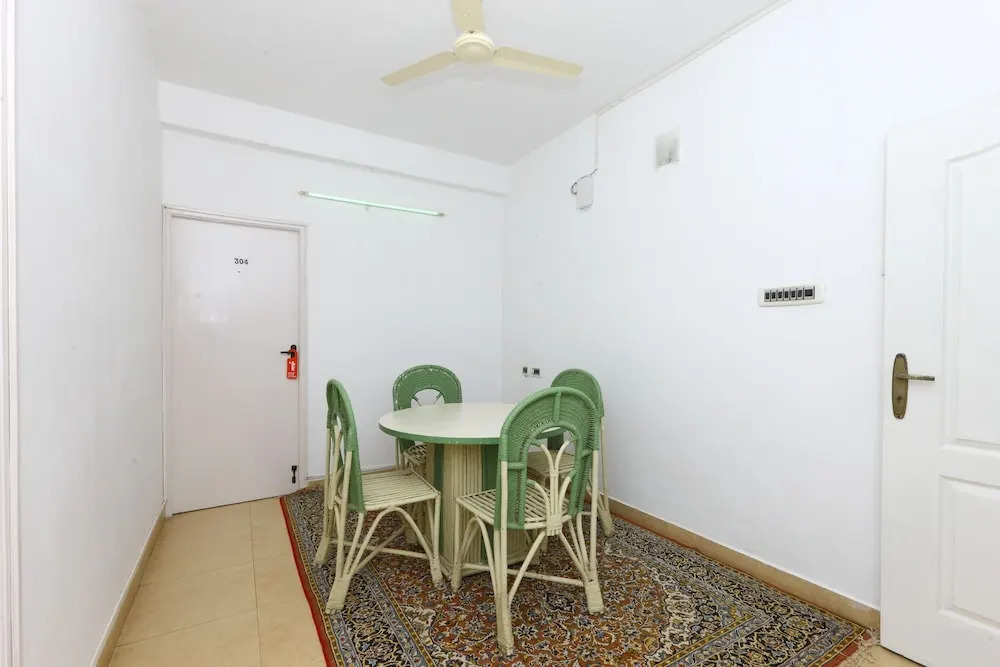 OYO 9261 SPL Serviced Apartments Sholinganallur