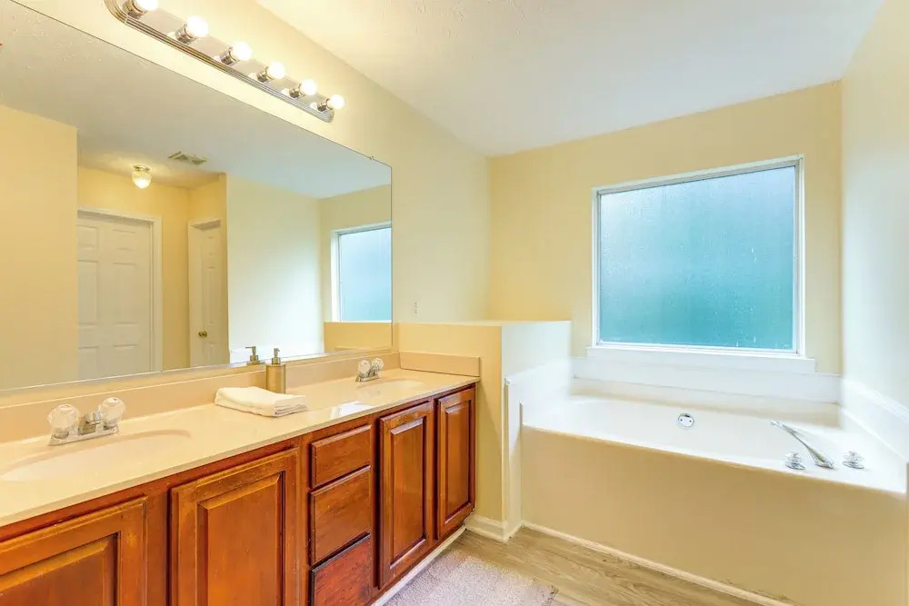 Pet-friendly Home w/ Pool Access in Snellville!