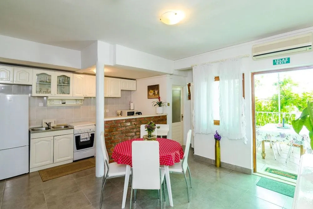 Apartment Ines