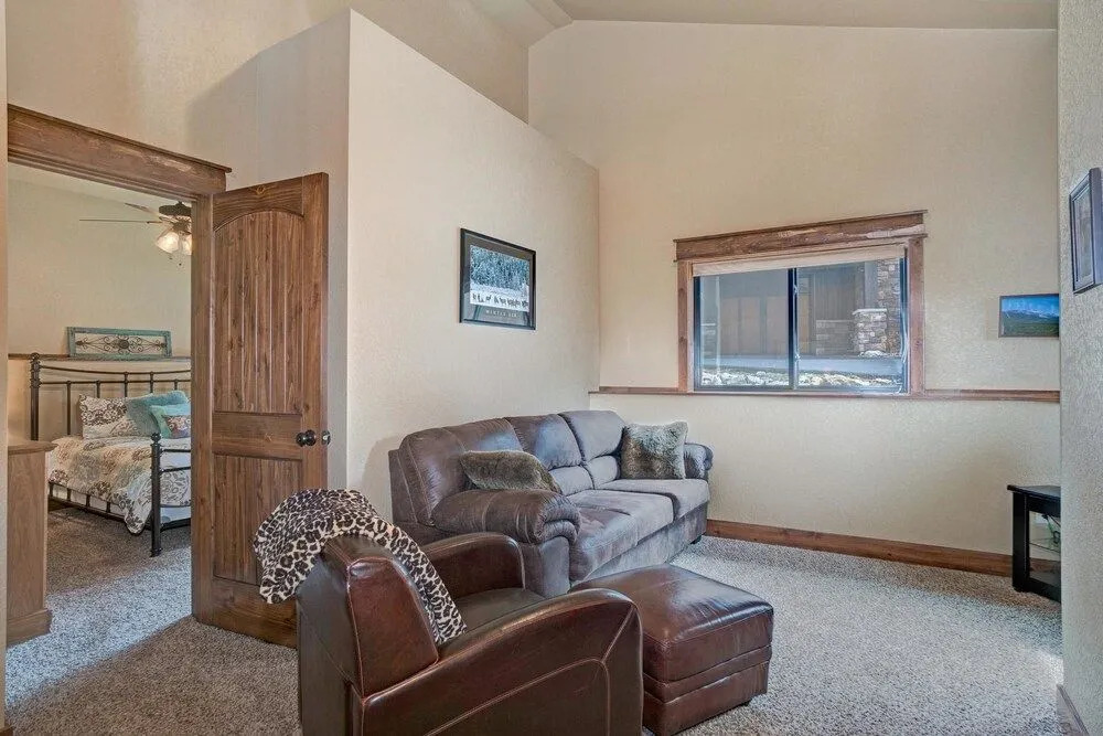 Timber Mountain Retreat - 3 Br Townhouse