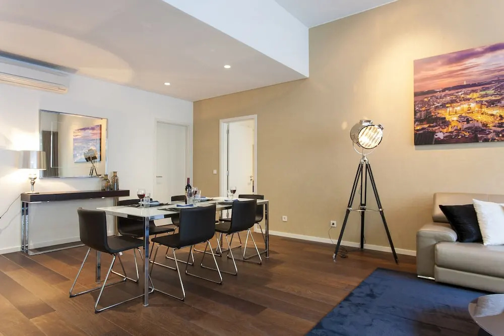 Marques Terrace Deluxe Apartment Rentexperience