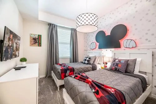 Super cute condo with 2 themed bedrooms
