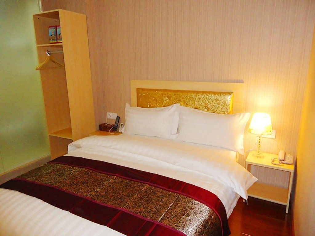 Civil Aviation Hotel