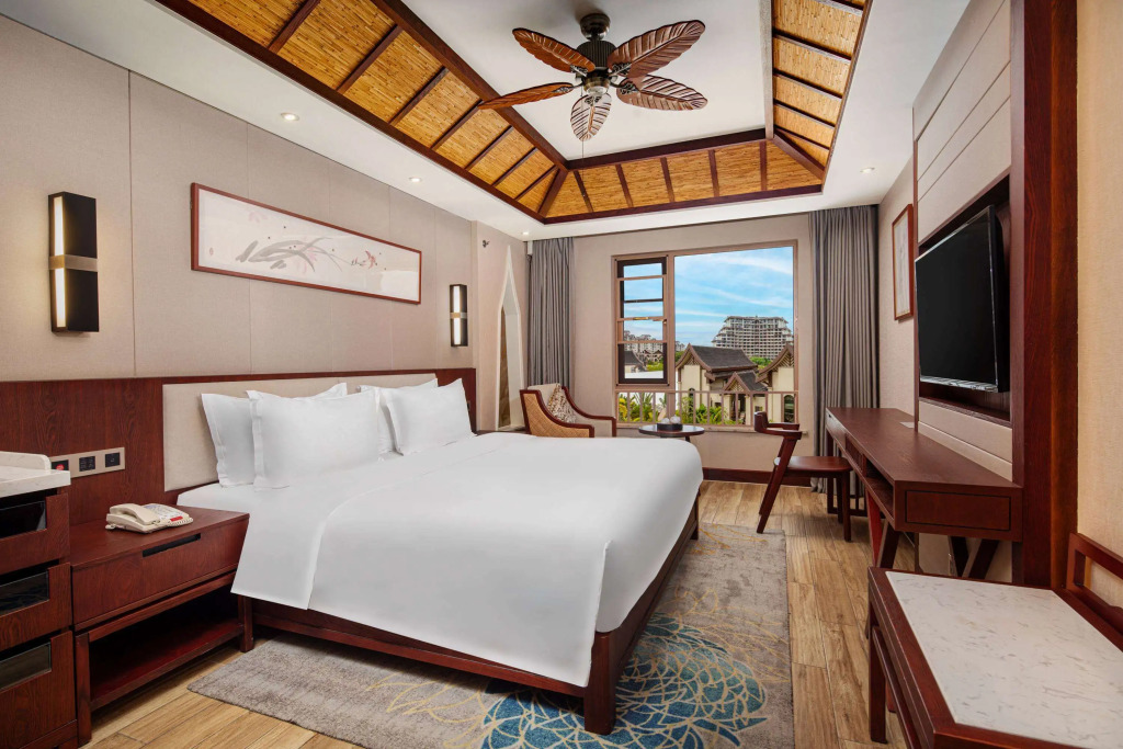 Days Hotel by Wyndham Jinghong Downtown