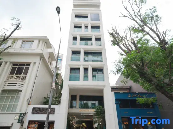 IconSphere Hotel