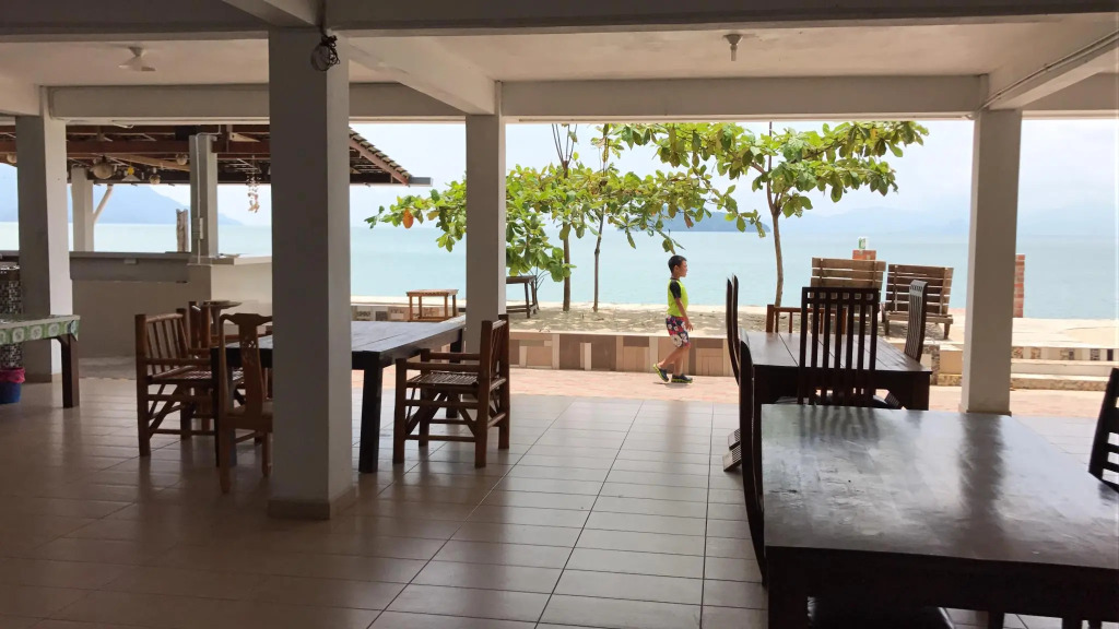 Labu Labi Residence