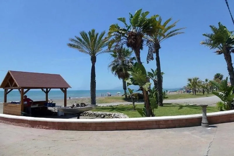 Apartment in Rincon de la Victoria 101895