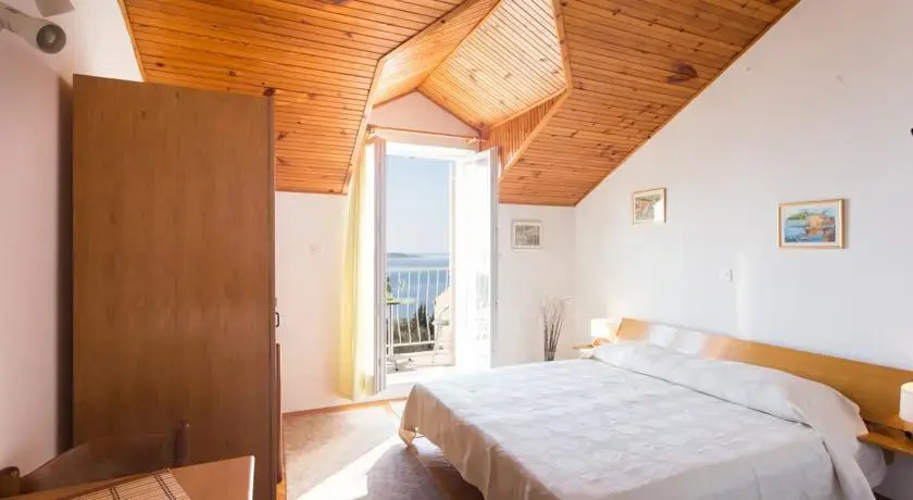 Rooms Relax