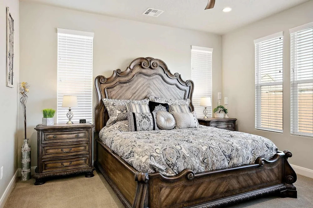 Curtis Ladera home
