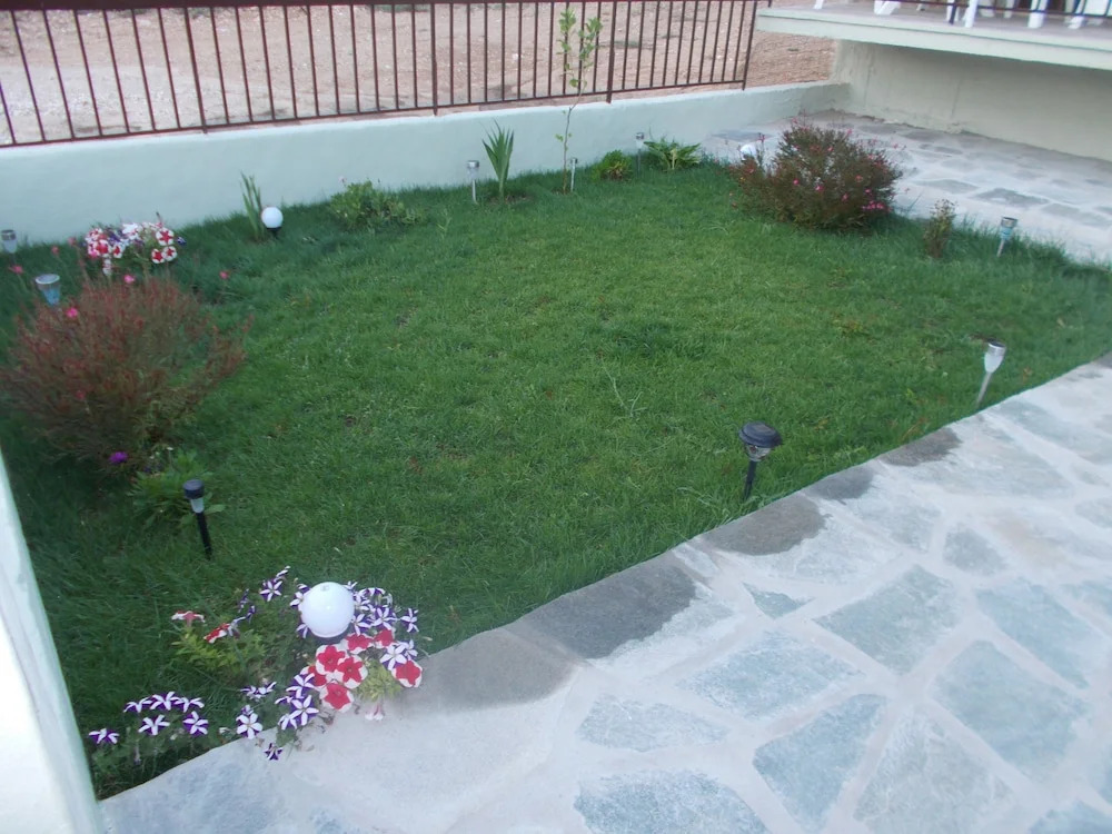 Maria Dina Studios