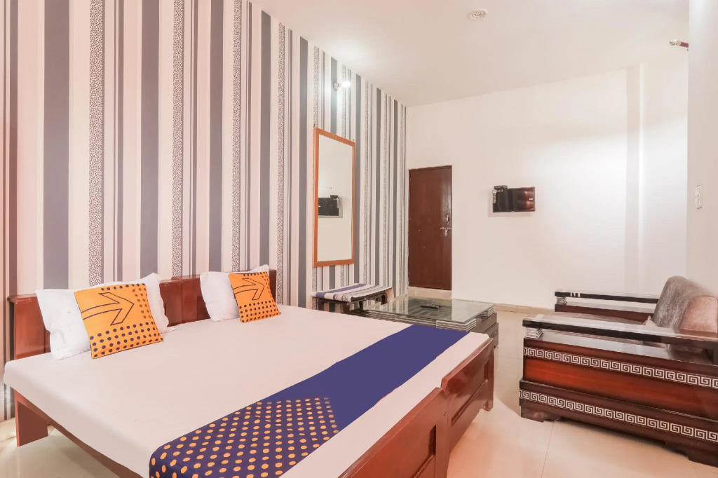 SPOT ON 80057 Sahyadri Inn