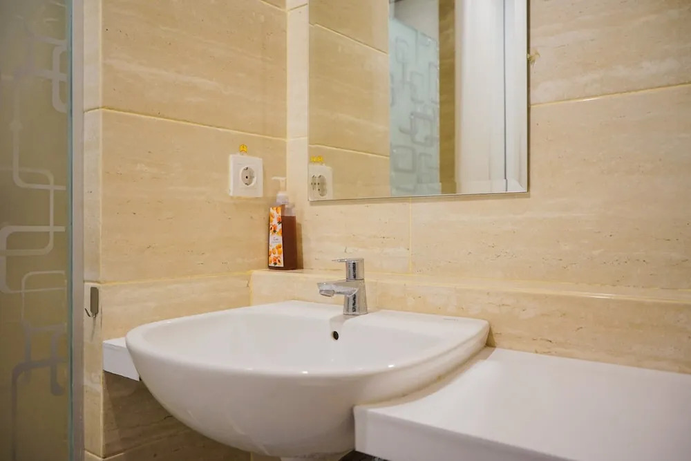 Minimalist 2BR at Springwood Apartment