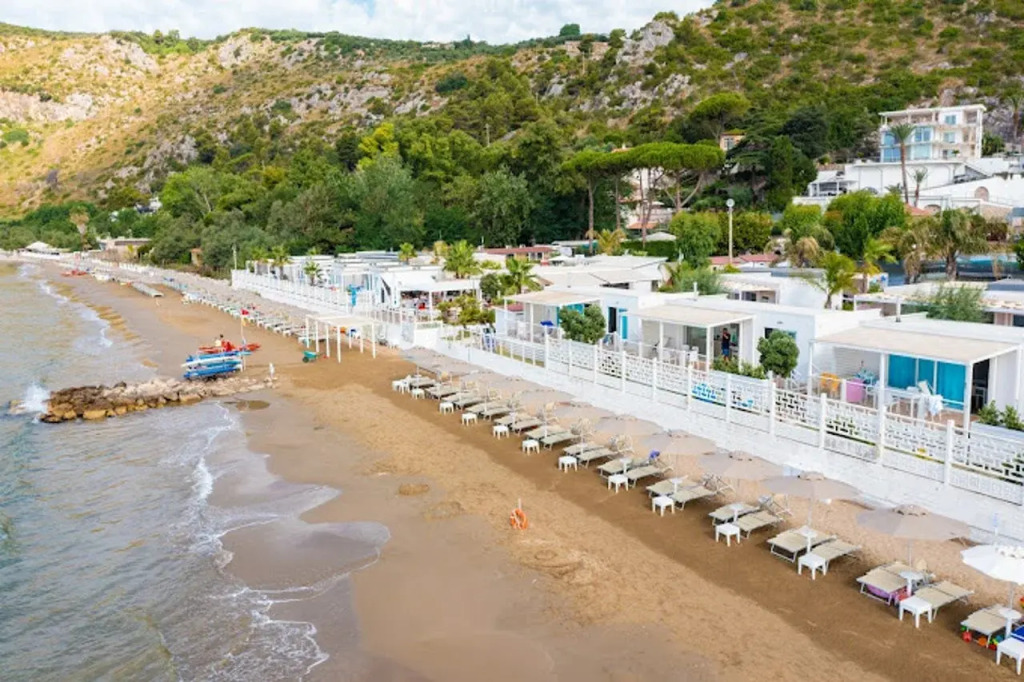 Le Palme Village
