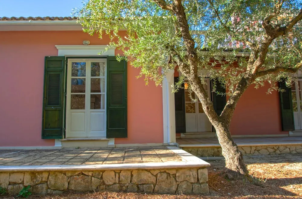 Doliva Estate