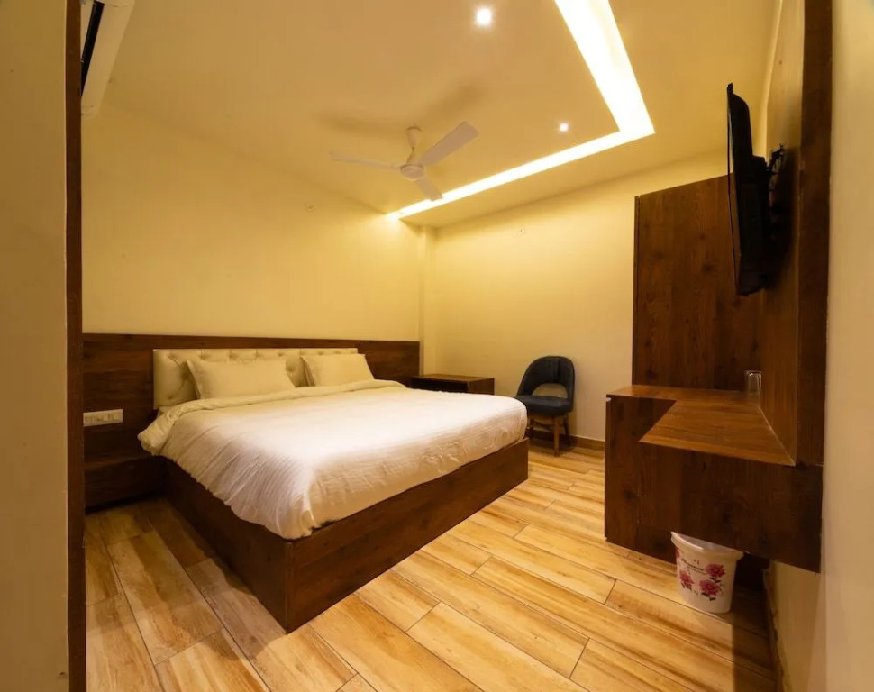 FabHotel Aishwarya