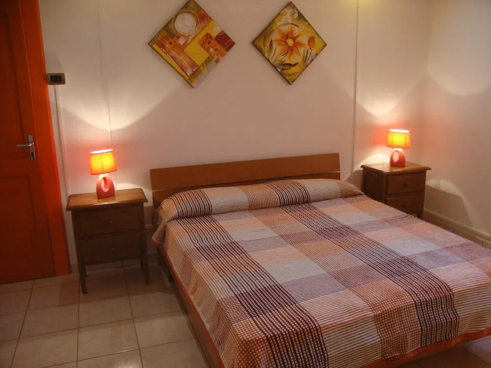 Lucrezia house