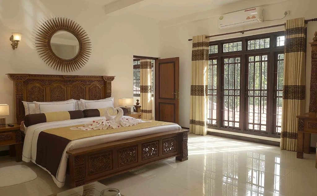 Eagle Regency Hotel