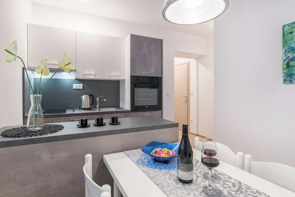 Beachfront Apartments Zanic