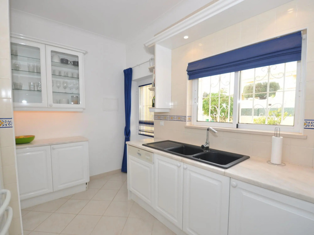 Villa With Views Like the Pool, Sea, Meia Praia