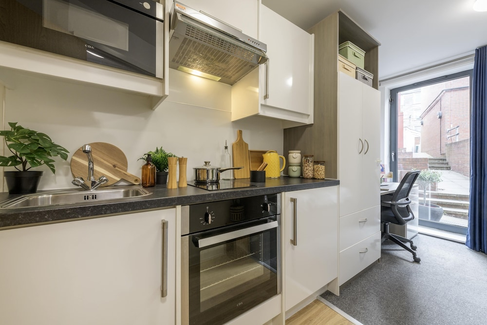 For Students Only Haymarket in Edinburgh - Close to Haymarket Station