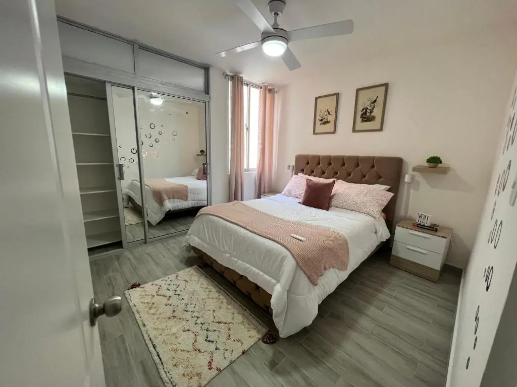 Lovely 3 Bedroom Condo Near Downtown And Foodies