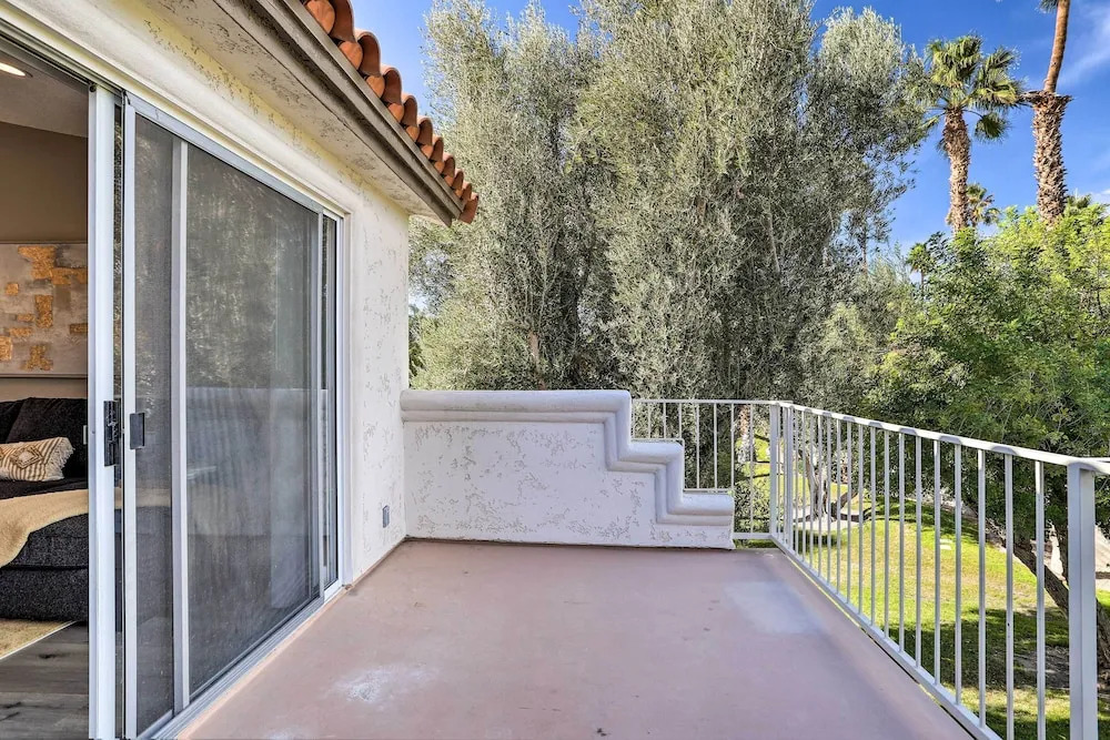 Chic Palm Desert Condo w/ Resort-style Amenities!