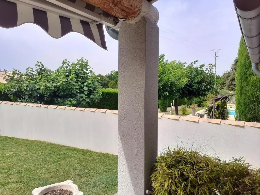 Villa accueillante à Colonzelle avec piscine privée