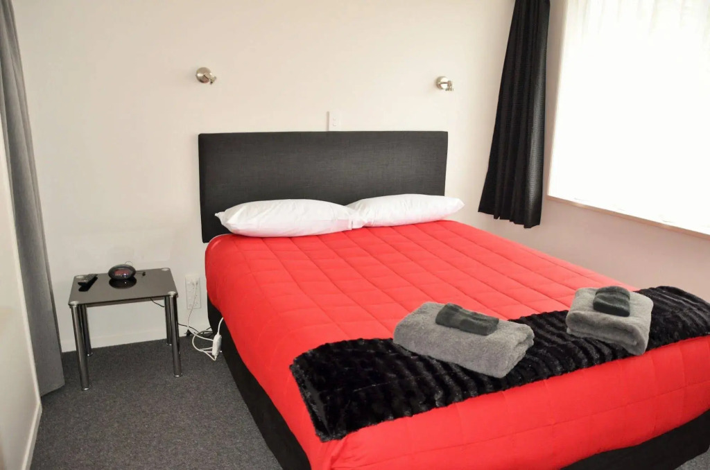 Esplanade Motels