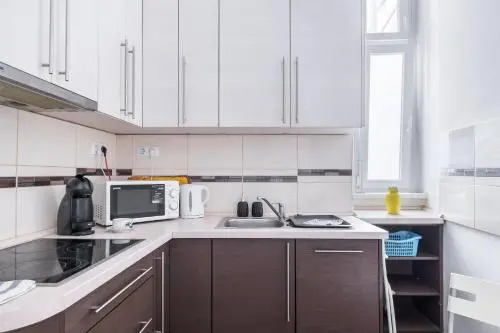 Izabella Home 2 Budapest