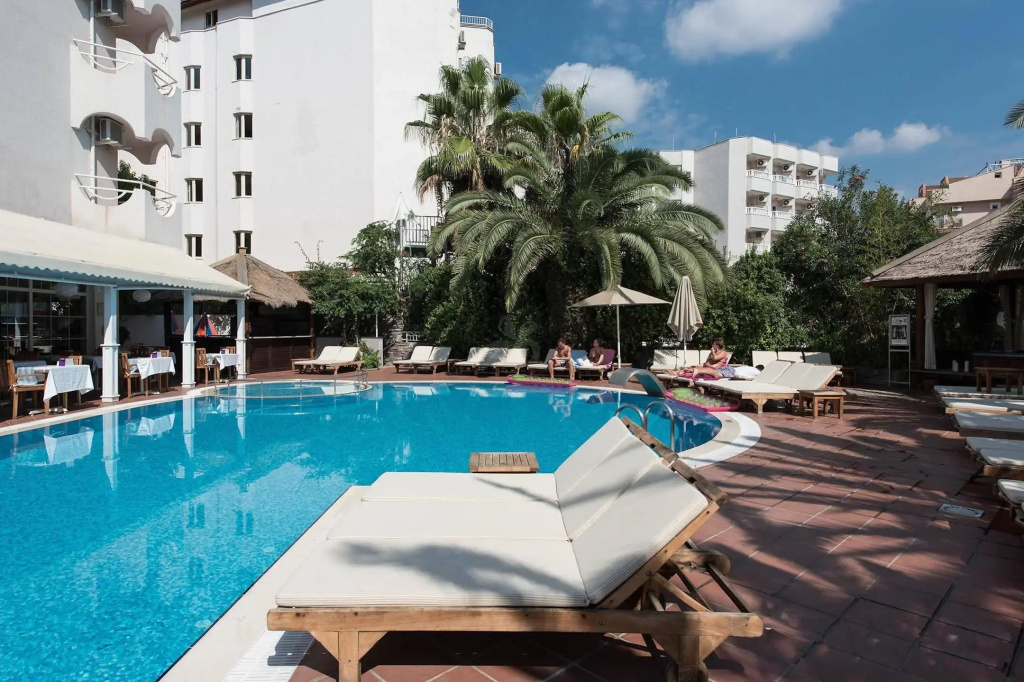 Hawaii Hotel