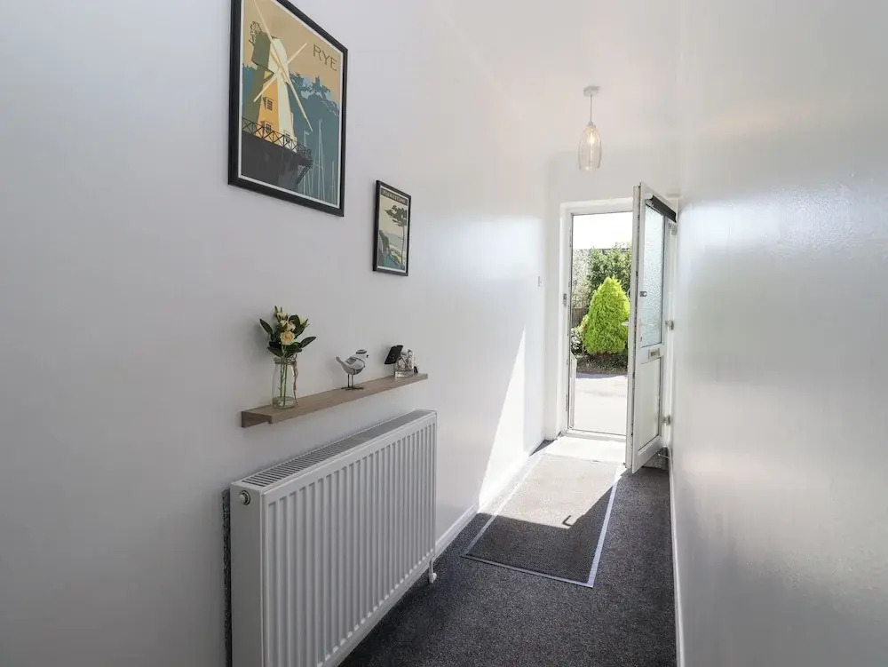 3 Elm Court
