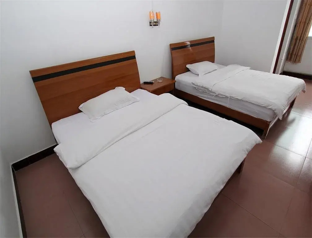 Yanlong Inn