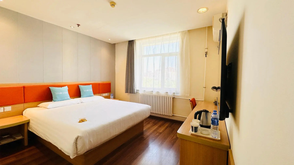 Home Inn Shenyang Zhangshi Development Zone Metro Station