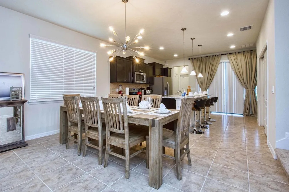 Windsor at Westside - 1820 Gobi Drive