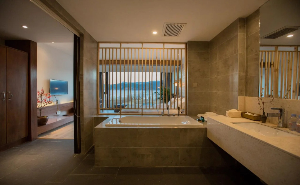 Lugu Lake Er San hotel