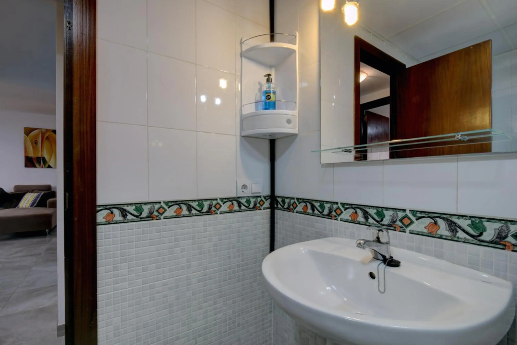 Victoria Apartment