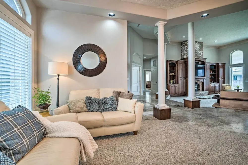 Chic Washington Wine Country Vacation Rental