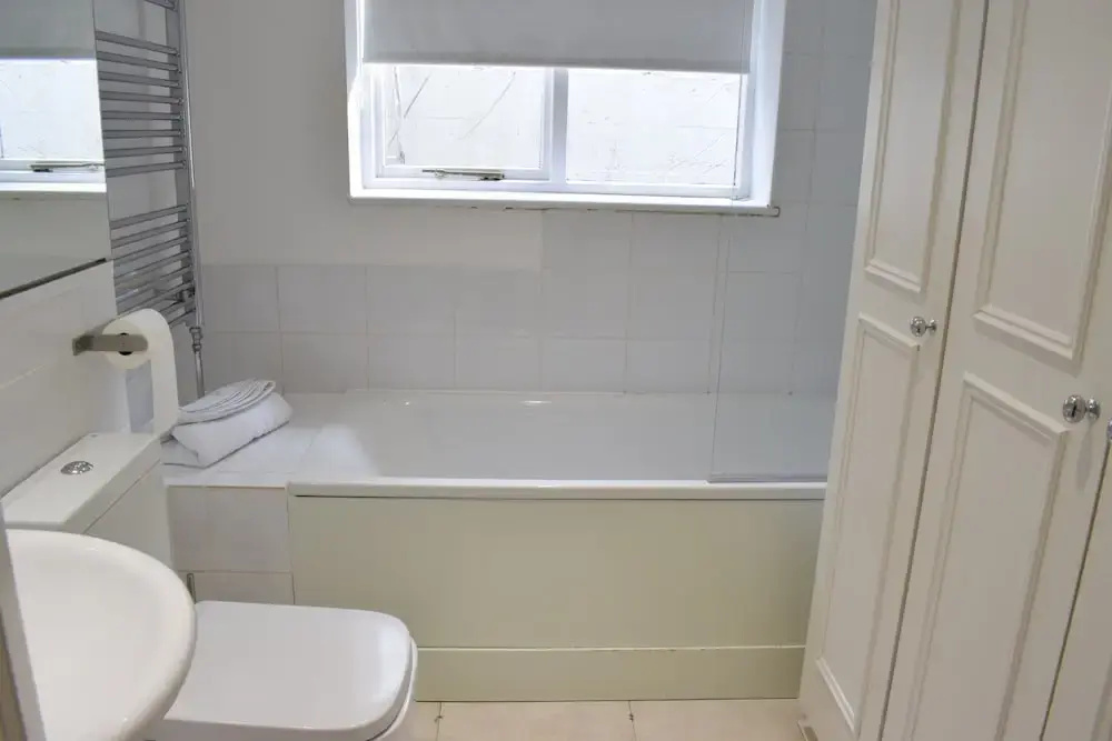 Chelsea 2 Bedroom Apartment With Patio