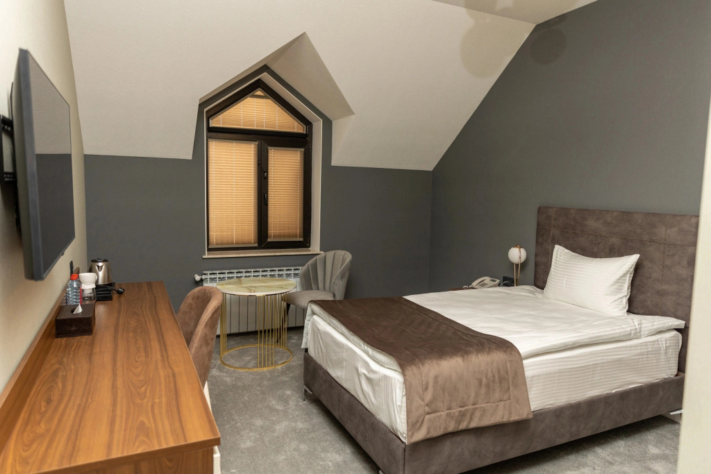 Leon Hotel Spa Ganja