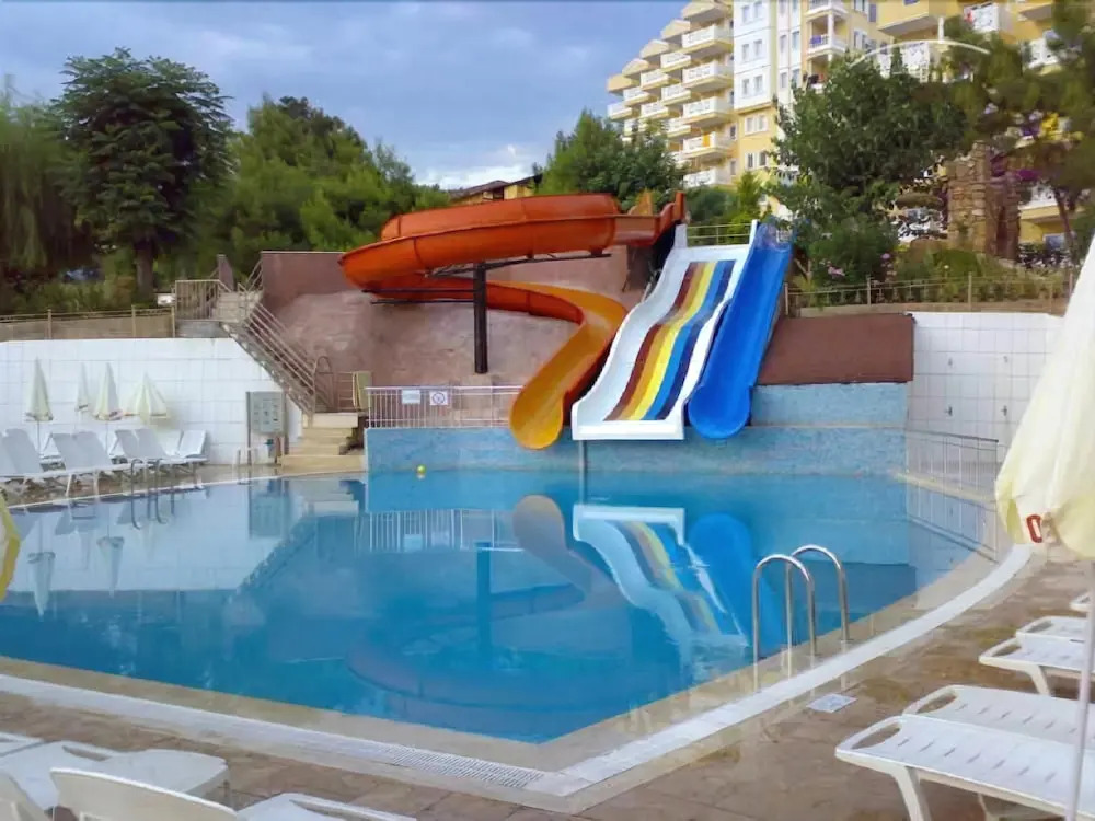Club Sunny World (ex Orient Hill Hotel)