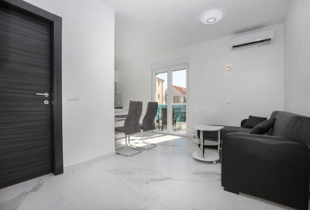 Apartments Ivan