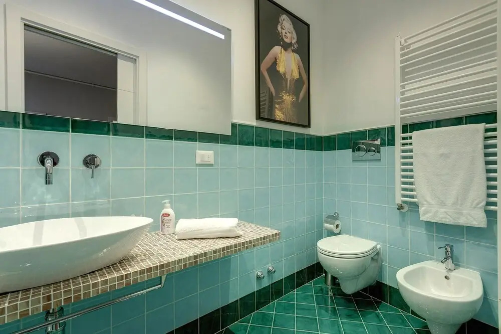 Elegant Suite Located Near Central Station of Florence