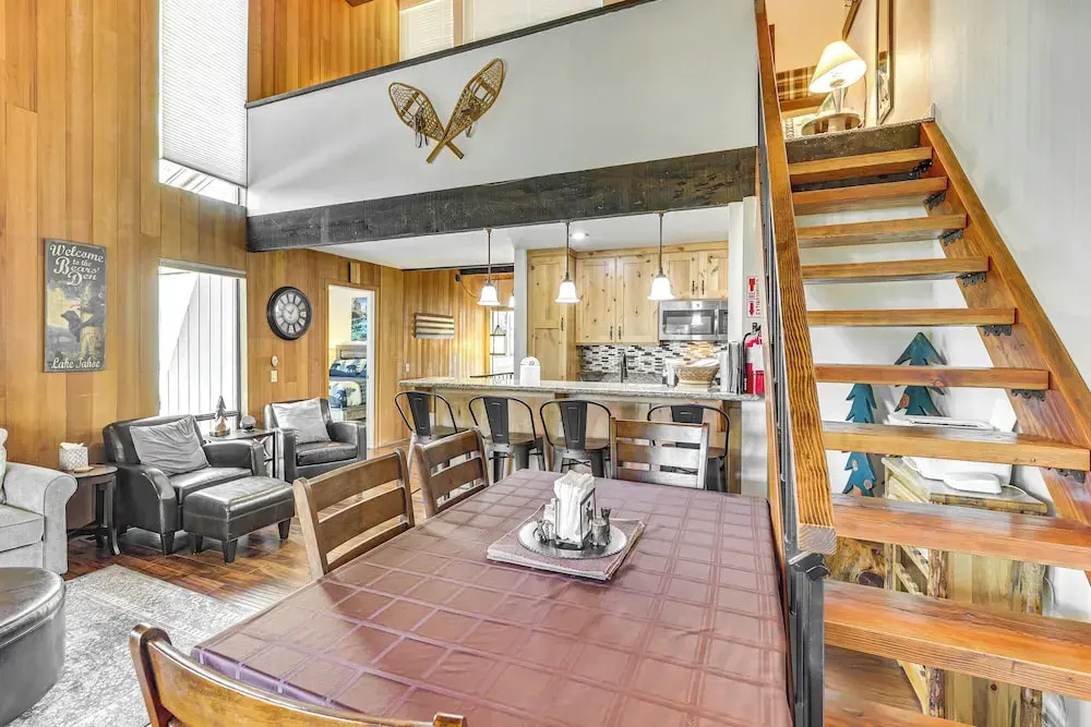 5 Mi to Northstar Resort! Multi-level Family Condo