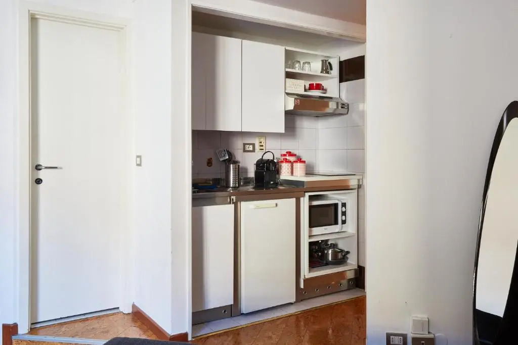 Stellar 70 Style Studio with Terrace-Heart of Milan