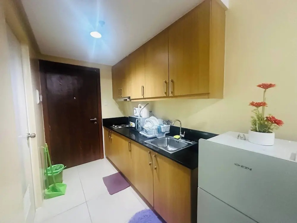 Timeless Pasay City Apartment for Rent