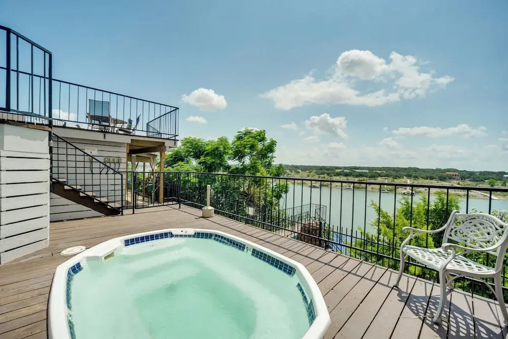 Spicewood Condo on The South Shore of Lake Travis!