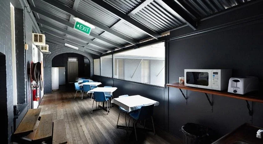 Commercial Hotel
