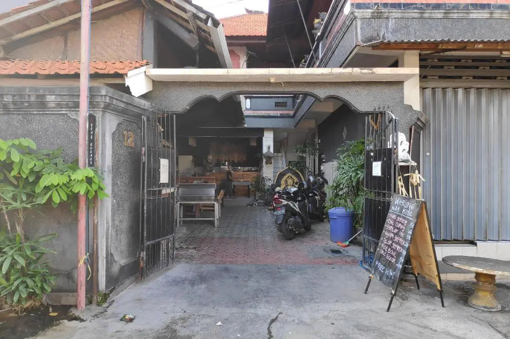 OYO 3694 Gong Corner Guest House 2