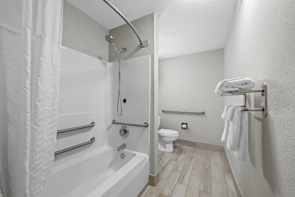 Microtel Inn & Suites by Wyndham Statesville