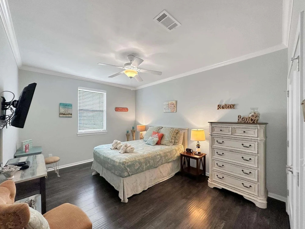 Lifes A Beach 3 Bedroom Home